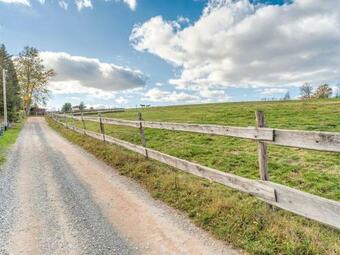Beautiful Sunlit Cabin Near Forest In Allrode