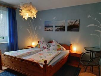 Sunlit Apartment With Garden In Satow Near The Forest