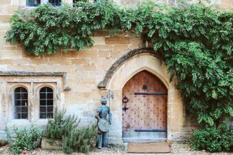 Temple Guiting Chateau Sleeps 10 Wifi