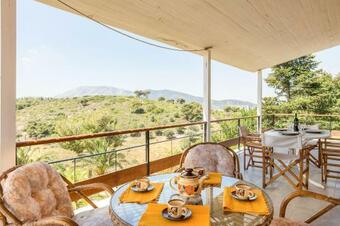 Luxurious Garden Pool Villa