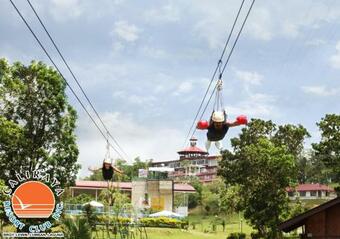 Hotel Caliraya Resort Club