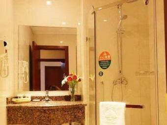 Greentree Inn Inner Mongolia Chifeng Linxi Ronglin Homeland Express Hotel