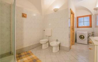 Two-bedroom Apartment In Conta� -tn-