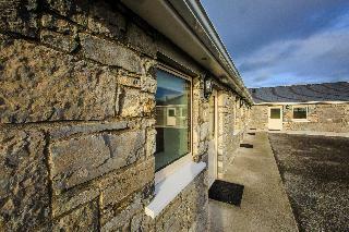 Hotel The Red Cottage & Stables