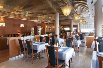 Hotel Holiday Inn Airport