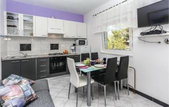 Apartment Kastel Stari 20