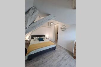 Apartamento Centre Ville 3 Pi�ces Envo�tant Sous Combles 40m�