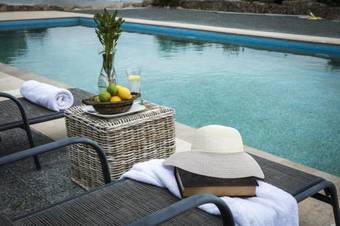 Nefeli Luxury Villas