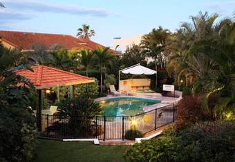 Hotel Peregian Court Resort