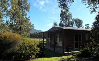 Hotel Halls Haven Resort