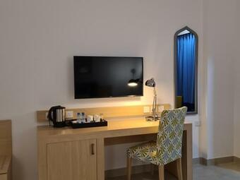 Maydan Tourism Hotel