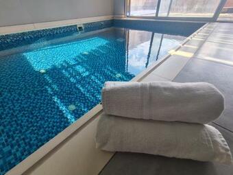 Hotel V Club Chalet & Suites -goren