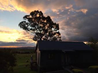 Bed & Breakfast Outlook Hill Vineyard Cottages & Suites