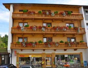 Hostal G�stehaus Pension Edelweiss