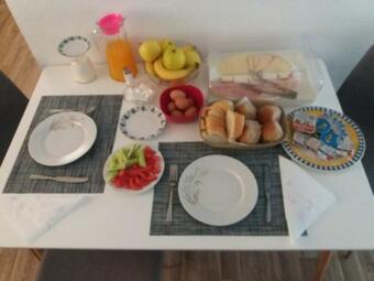 Hostal Apartments&rooms Mido