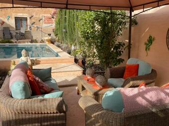 The Garden Apartment With A Private Garden & Shared Pool