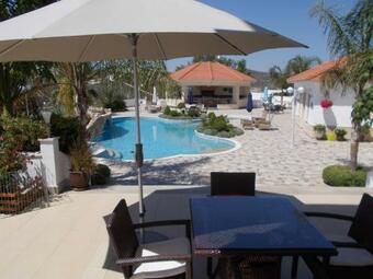 Kaminia Country Villa & Guest House