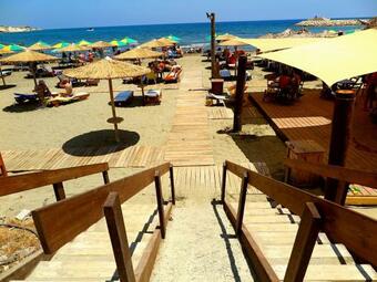 Artista Roustik Apartment