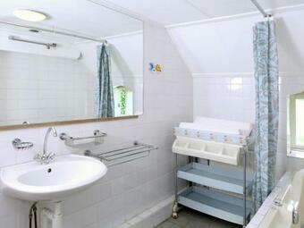 Agroturismo Quaint Farmhouse Near River In Oosterwijk