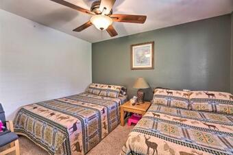 Peaceful Heber Getaway With Deck And Fire Pit!