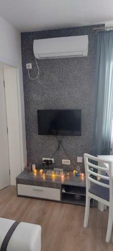 Luka Apartments