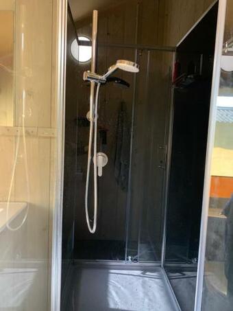 Glamour Glamping At Little Beach