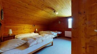 Apartment In A Chalet In Evol�ne, Family Friendly And Cosy.