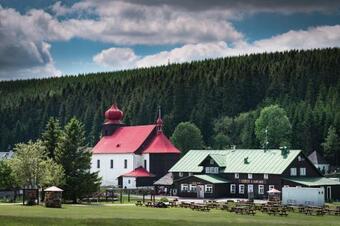 Hostal Krmelec U Krav� Hory