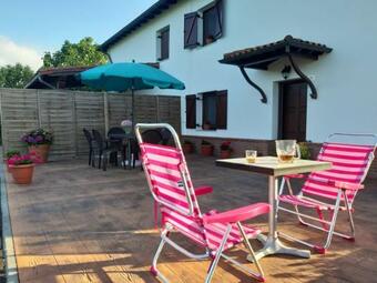 C�moda Casa En Entorno Natural Y Cerca De La Playa