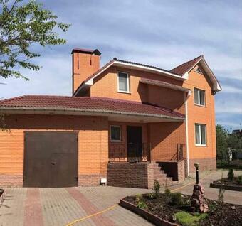 Gostinniy Dim Nizhin