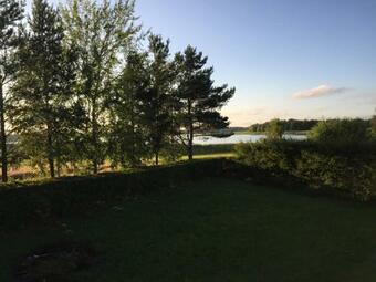 Lodge Domek Nad Jeziorem Otal?yno