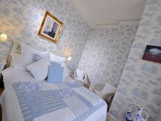 Hostal Howarth House