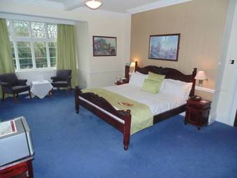 Hotel De Rougemont Manor