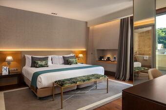 The Artist Grand Hotel Of Art