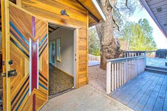 Unique Home With Deck, Grill, Lake And Mtn Views!