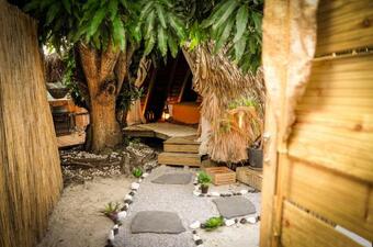 Aqua Zen Spa Lodge Tipi