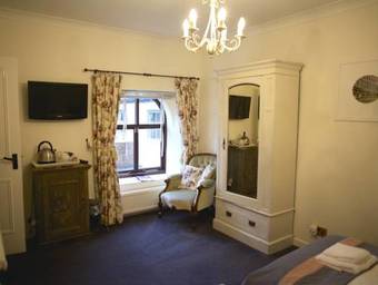 Posada Manor House Inn