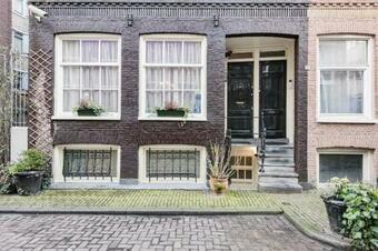Hostal Amsterdam Home