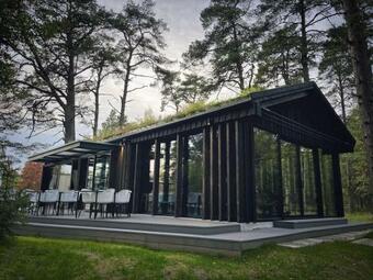 Seaside Apartment Albatross,with Spa And Pool