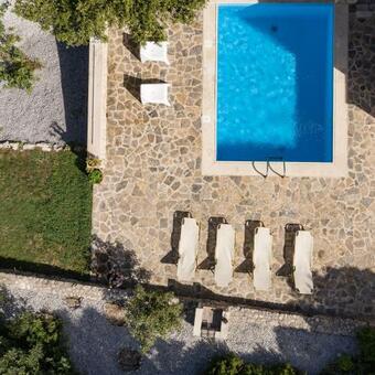 Villa Koules Estate, Simplicity & Natural!