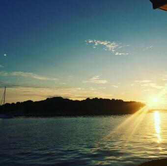 Quiet Apartment For Gourmets