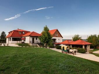 Hostal Ferrata Vend�gh�z