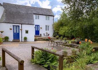 Hostal Rowrah Hall