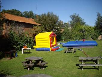 Posada The White Horse Hotel