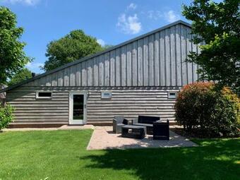 Karibu De Stallen (met Sauna En Stoom Douche)