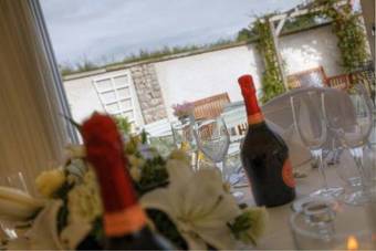 Longlands Inn & Cottages