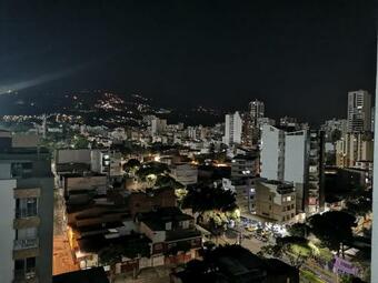 Cómodo Apartaestudio Estrato 4 Cerca de Todo