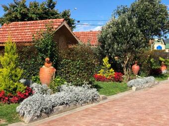 Bed & Breakfast Ecocaba�as Villa Isabel