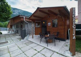 Hostal Klub Zlata Ribica