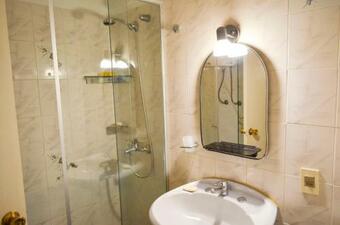 Super Cozy Apartment In The Best Location.